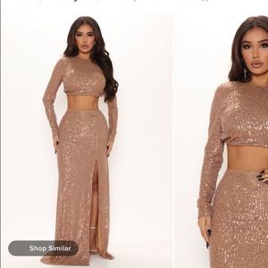 Beautiful 2 piece open leg